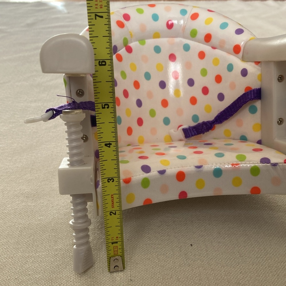 AMERICAN GIRL | Doll Treat Seat - Polka Dot Doll Clip-on Booster Seat - Picture 15 of 16